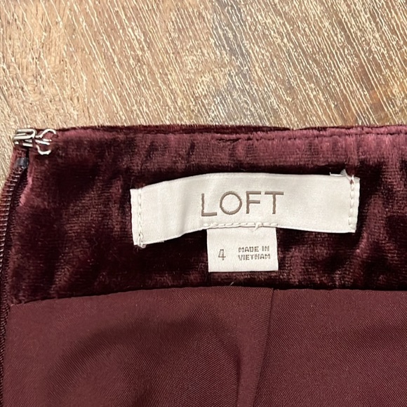 Loft Velvet Twist Shift Skirt Women’s 4 - Picture 5 of 11